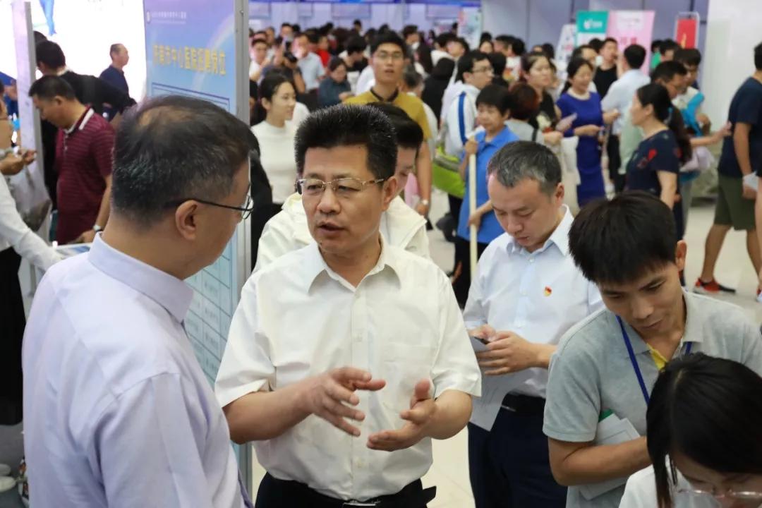 招聘3.jpg 招聘3.jpg